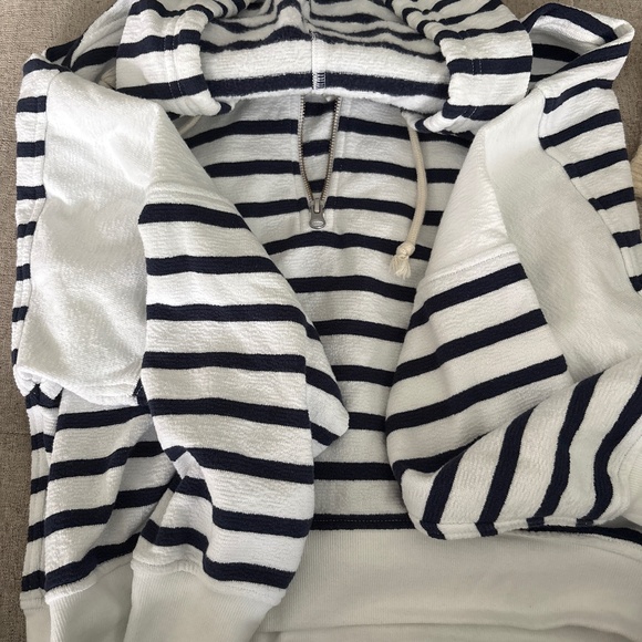 Aerie sweater - Picture 1 of 2